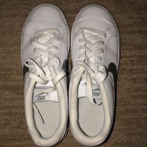 Nike Court Royale sneakers - size 8.5